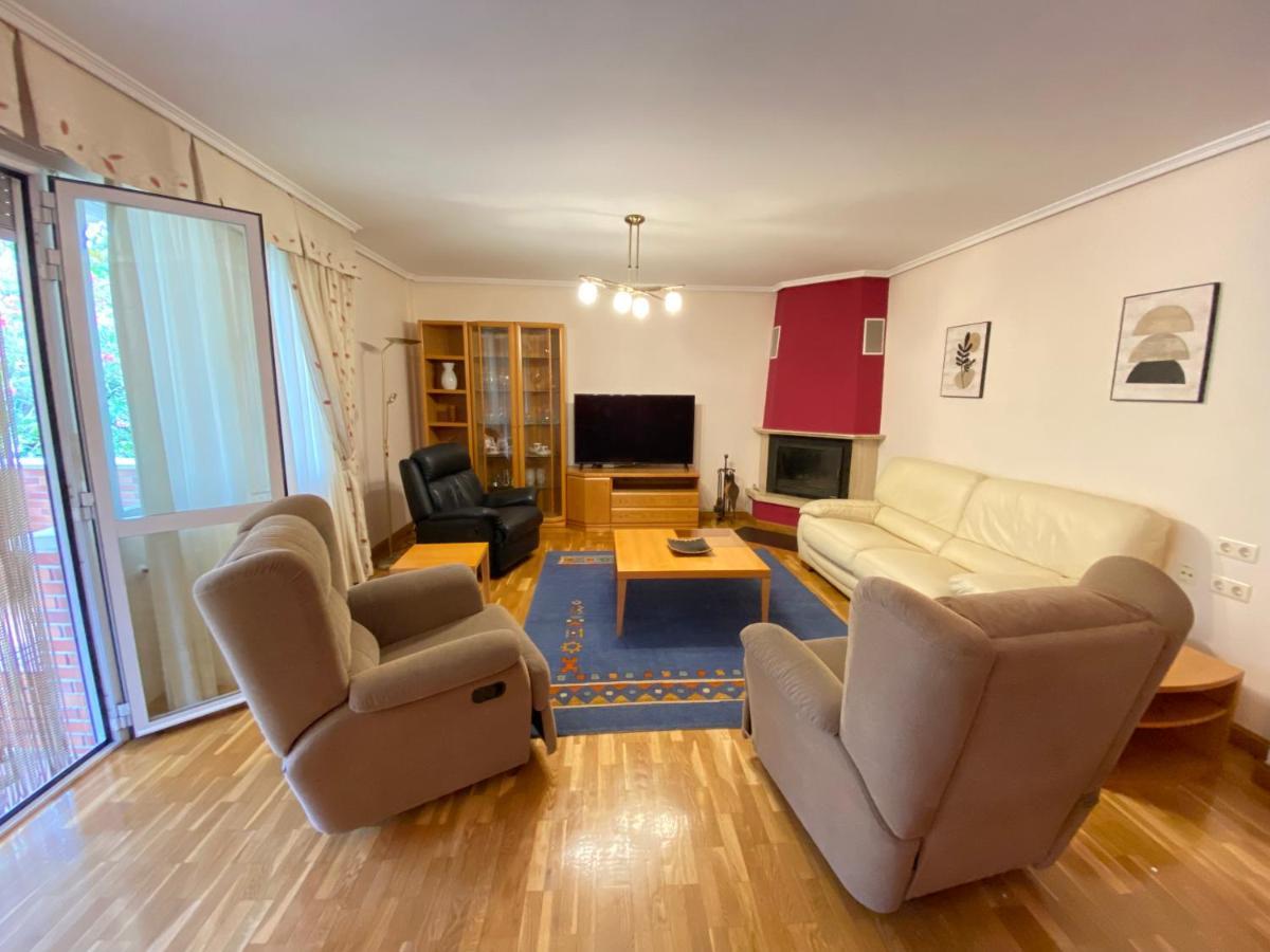 Baranain Casa Chalet Jardin Particular Ideal Grupos Y Familias מראה חיצוני תמונה